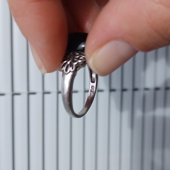 New Sterling Silver Onyx ring size 7 - Picture 4 of 9